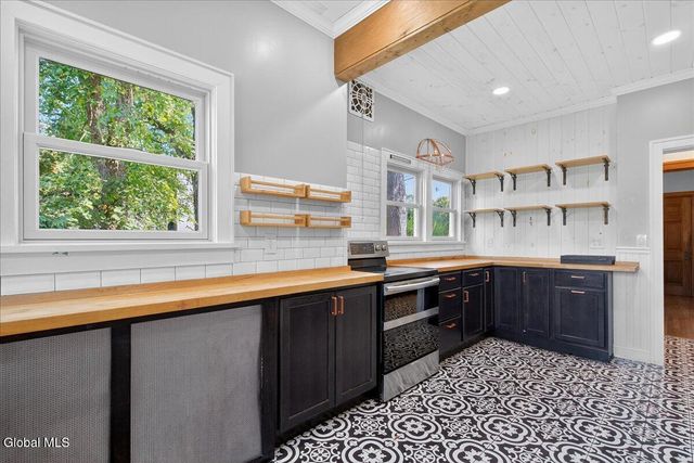 14 Northern Pines Road, Wilton, NY 12831