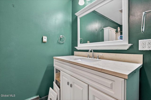 14 Northern Pines Road, Wilton, NY 12831