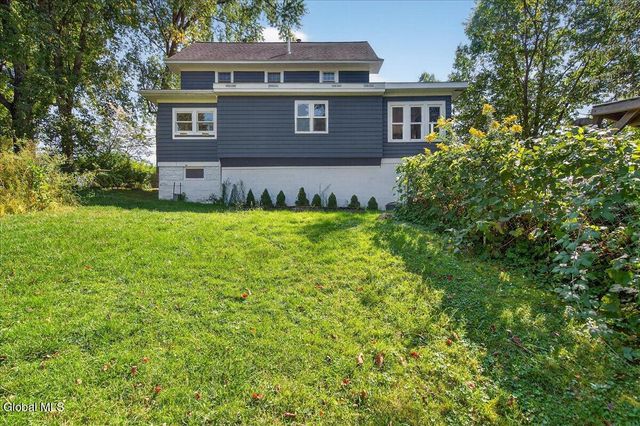 14 Northern Pines Road, Wilton, NY 12831