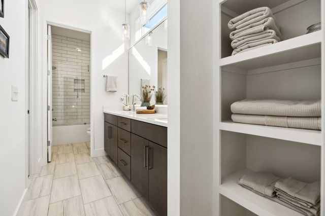 1022B 9th Ave, S, Nashville, TN 37203