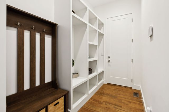 1022B 9th Ave, S, Nashville, TN 37203