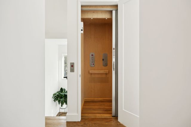 1022B 9th Ave, S, Nashville, TN 37203