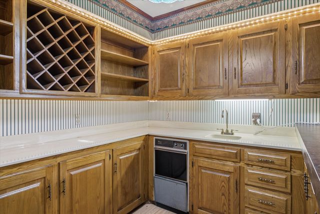 716 S Houston Street, Edgewood, TX 75117