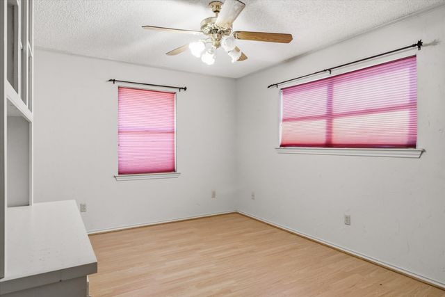 716 S Houston Street, Edgewood, TX 75117