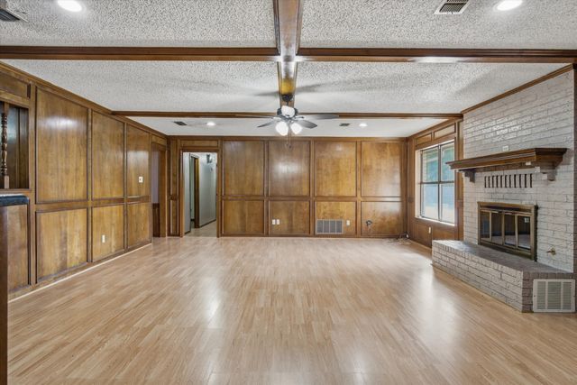 716 S Houston Street, Edgewood, TX 75117