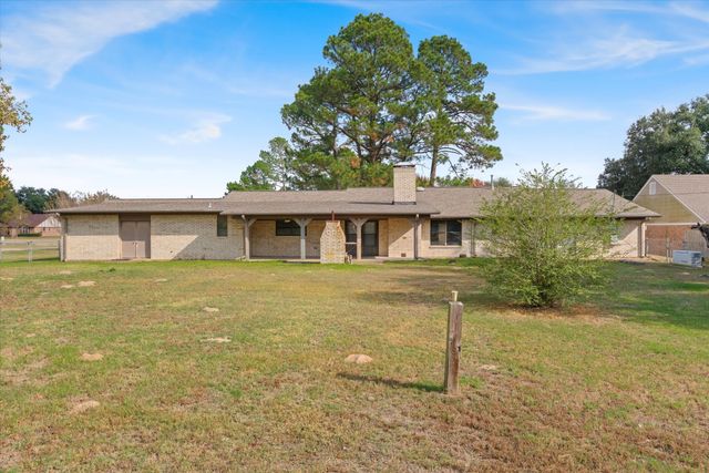 716 S Houston Street, Edgewood, TX 75117