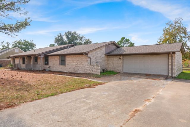 716 S Houston Street, Edgewood, TX 75117