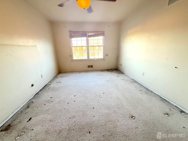 16 Quail Run Road, Jamesburg, NJ 08831