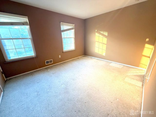 16 Quail Run Road, Jamesburg, NJ 08831