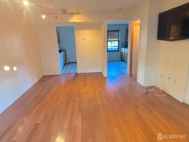 16 Quail Run Road, Jamesburg, NJ 08831