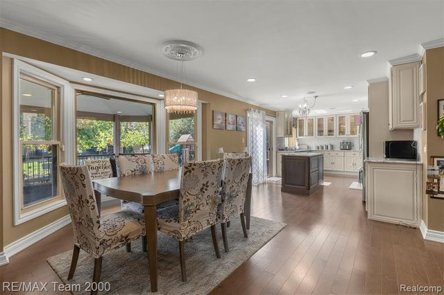 34181 Navin Avenue, Livonia, MI 48152