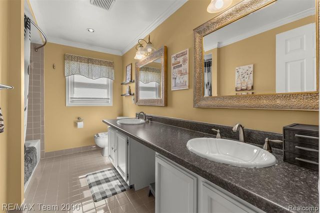 34181 Navin Avenue, Livonia, MI 48152