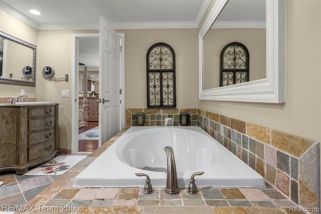 34181 Navin Avenue, Livonia, MI 48152