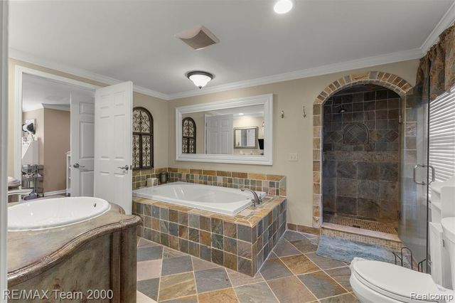 34181 Navin Avenue, Livonia, MI 48152