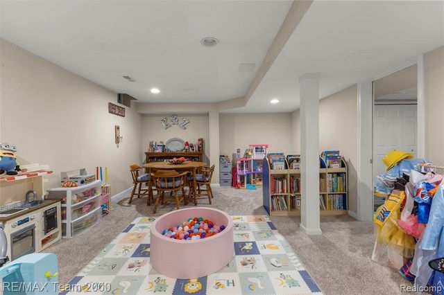 34181 Navin Avenue, Livonia, MI 48152