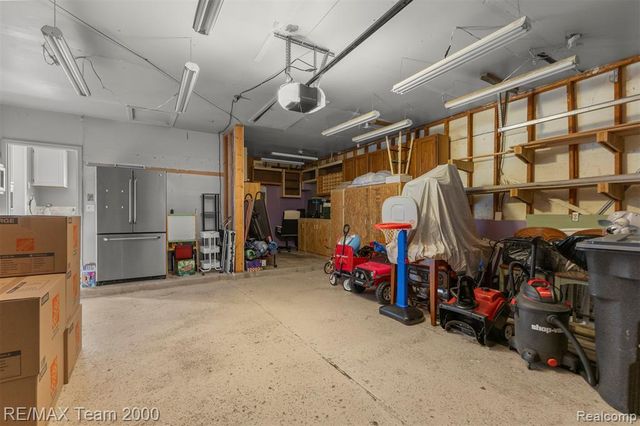 34181 Navin Avenue, Livonia, MI 48152