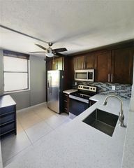 2659 N Carambola Cir 204, Coconut Creek, FL 33066