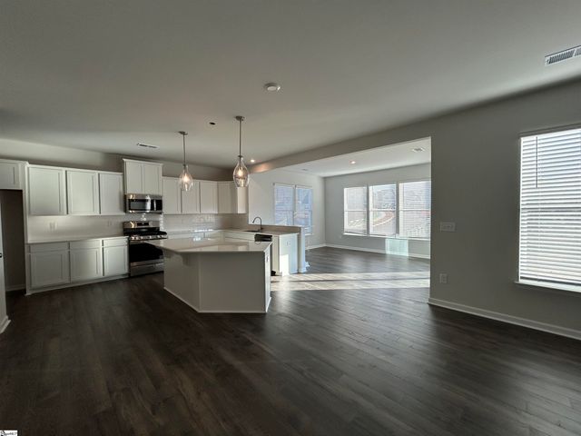 18 Stumphouse Street, Greenville, SC 29607