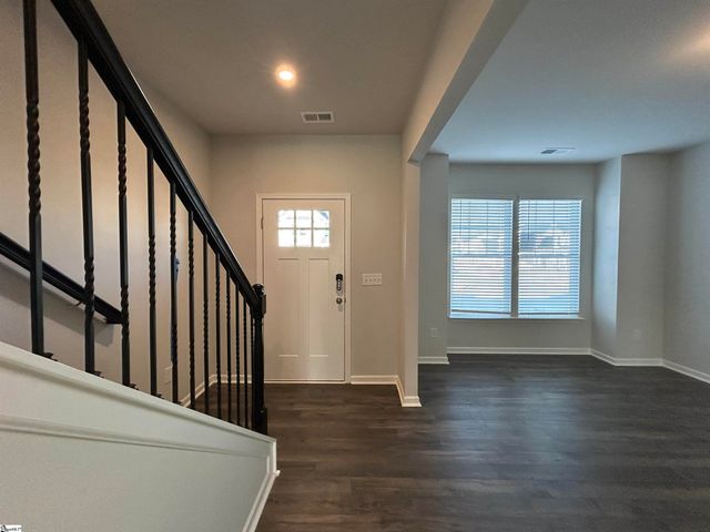 18 Stumphouse Street, Greenville, SC 29607