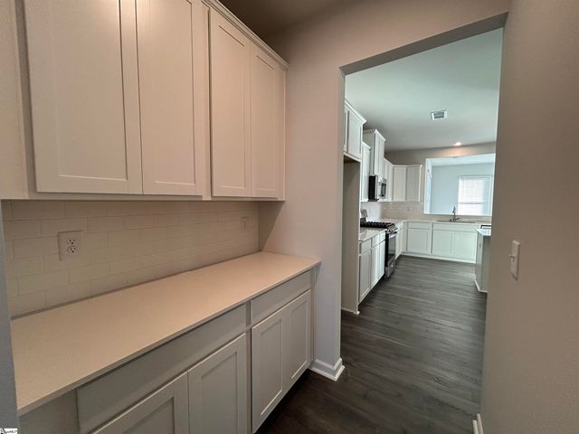 18 Stumphouse Street, Greenville, SC 29607