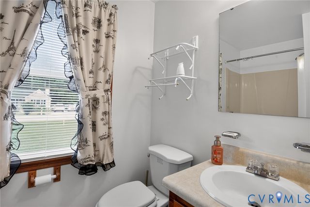 5105 Yellowstone Dr, Dinwiddie, VA 23803