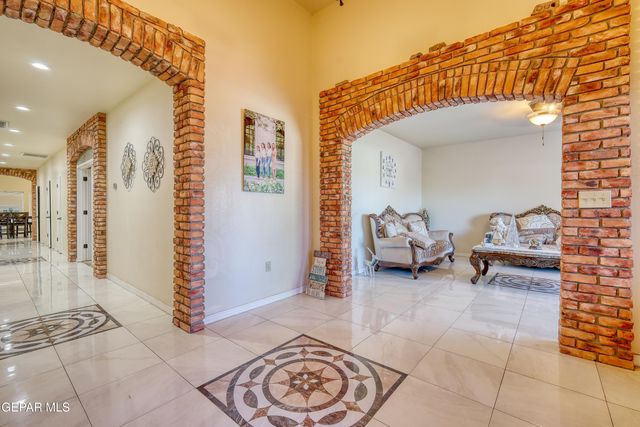 10728 Regina Drive, Socorro, TX 79927
