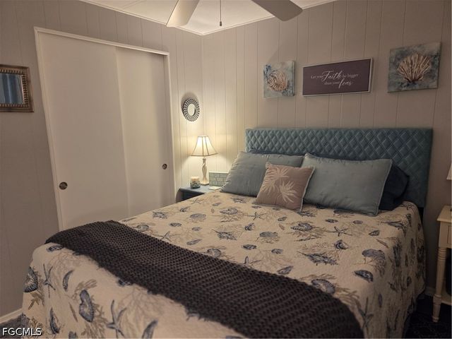 575 Winning WAY, North Fort Myers, FL 33917