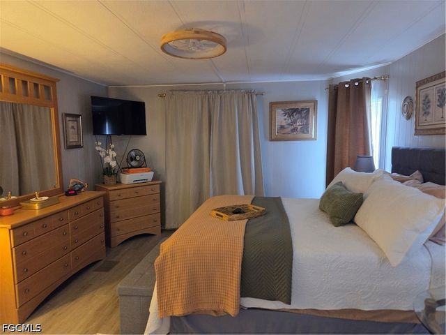 575 Winning WAY, North Fort Myers, FL 33917
