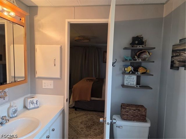 575 Winning WAY, North Fort Myers, FL 33917