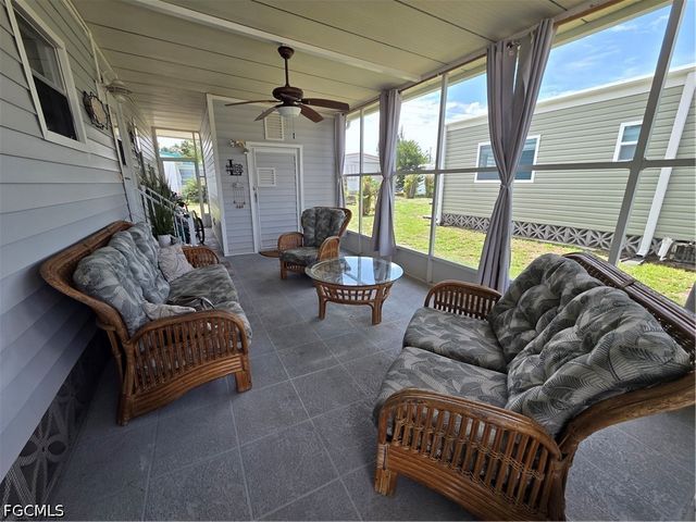 575 Winning WAY, North Fort Myers, FL 33917