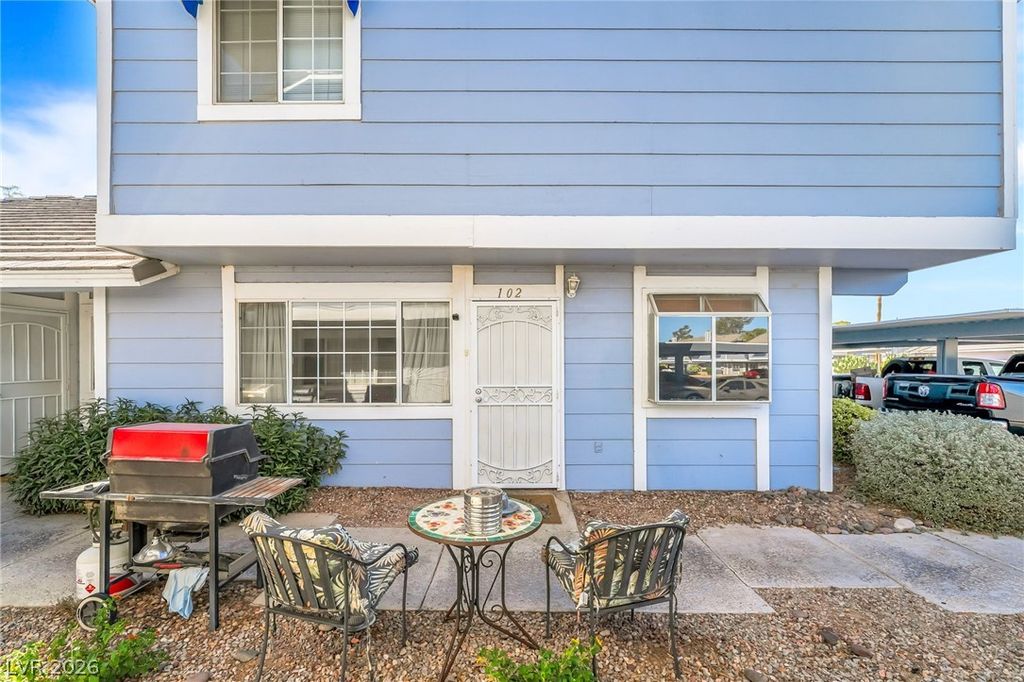 5821 Medallion Drive 102, Las Vegas, NV 89122