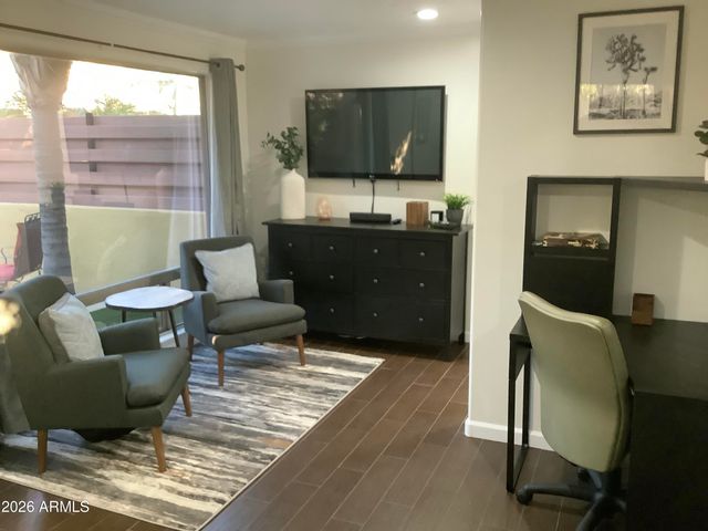 1745 E FRIESS Drive, Phoenix, AZ 85022