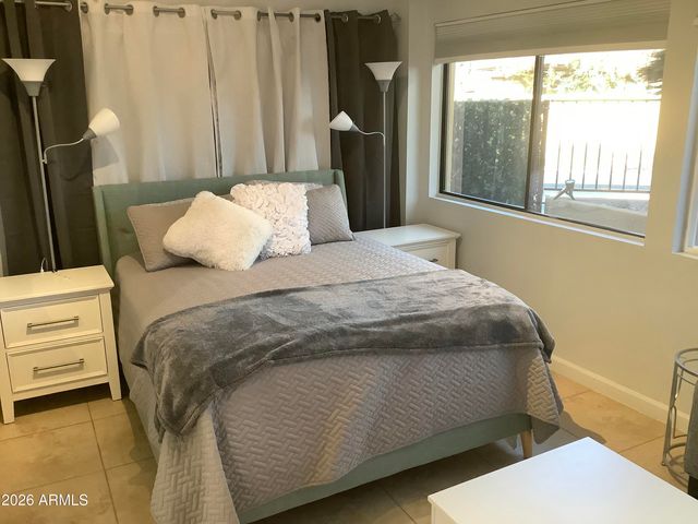 1745 E FRIESS Drive, Phoenix, AZ 85022