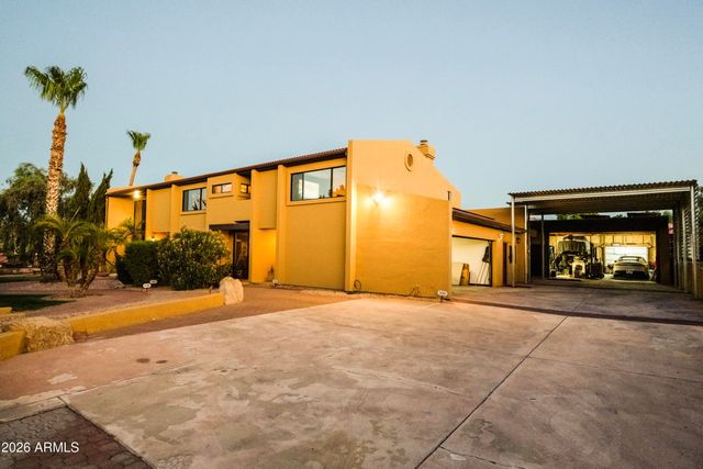 1745 E FRIESS Drive, Phoenix, AZ 85022