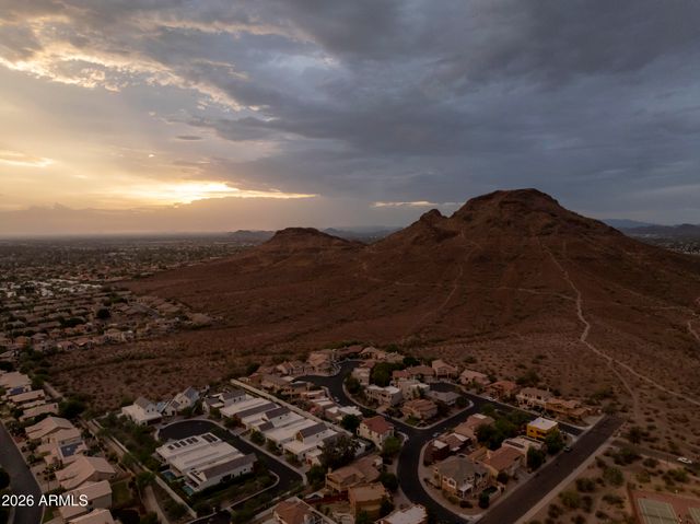 1745 E FRIESS Drive, Phoenix, AZ 85022
