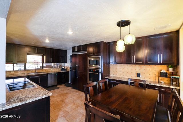 1745 E FRIESS Drive, Phoenix, AZ 85022