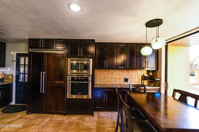 1745 E FRIESS Drive, Phoenix, AZ 85022
