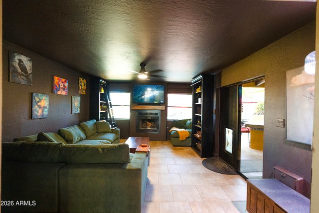 1745 E FRIESS Drive, Phoenix, AZ 85022