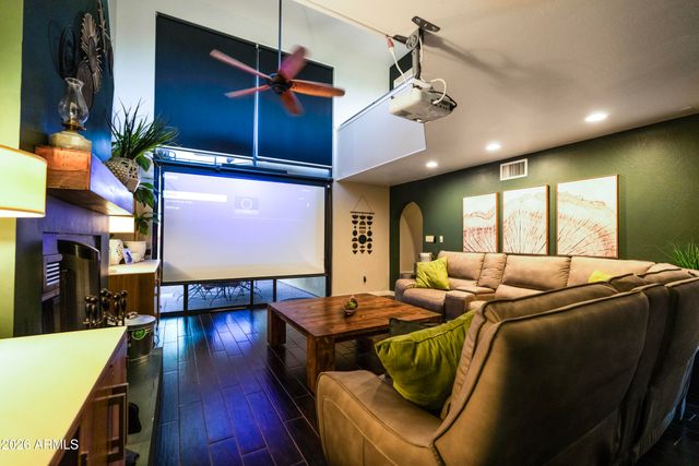 1745 E FRIESS Drive, Phoenix, AZ 85022