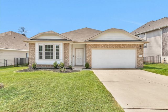 223 Shoreview Drive, Conroe, TX 77303
