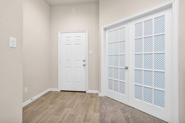 223 Shoreview Drive, Conroe, TX 77303