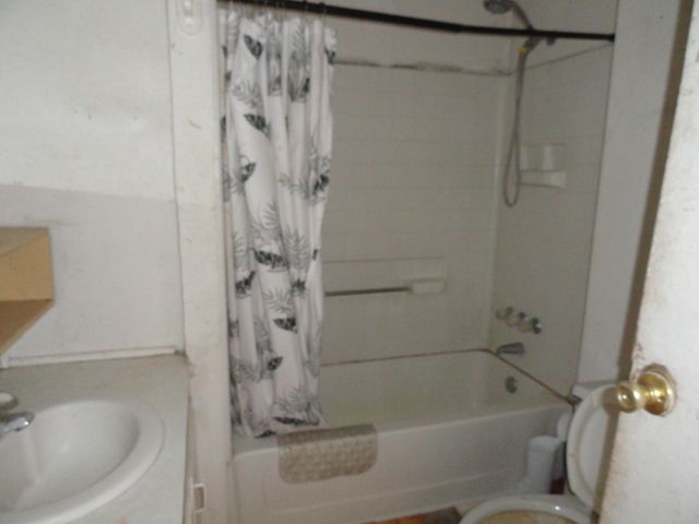 8 Avenida Valencia Court, Los Lunas, NM 87031