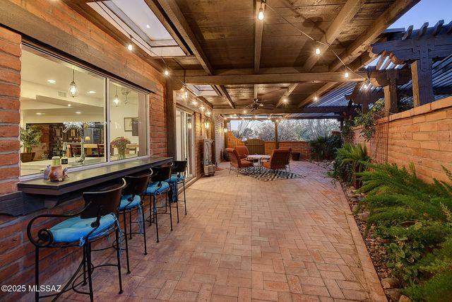 2611 E Avenida De Maria, Tucson, AZ 85718