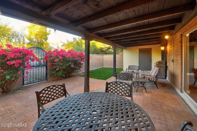 2611 E Avenida De Maria, Tucson, AZ 85718