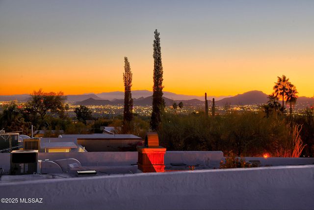 2611 E Avenida De Maria, Tucson, AZ 85718