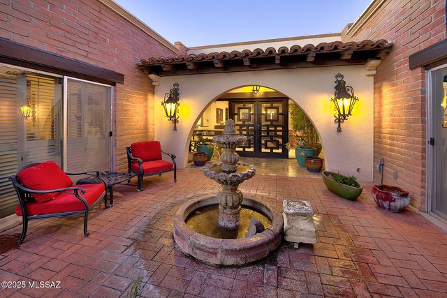 2611 E Avenida De Maria, Tucson, AZ 85718