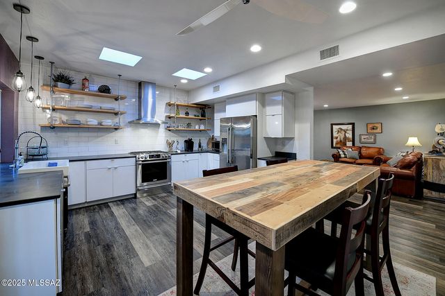 2611 E Avenida De Maria, Tucson, AZ 85718