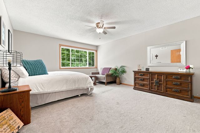 2223 Grand Avenue 7, West Des Moines, IA 50265
