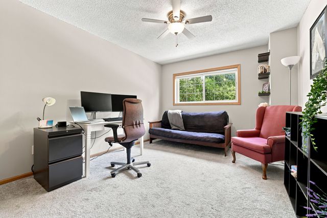 2223 Grand Avenue 7, West Des Moines, IA 50265