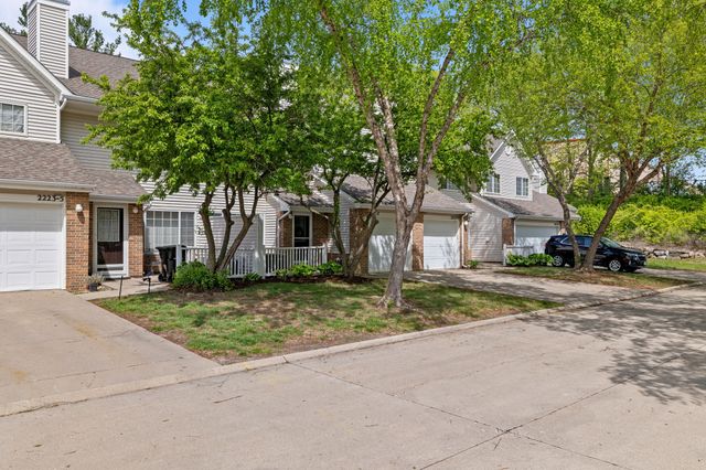 2223 Grand Avenue 7, West Des Moines, IA 50265